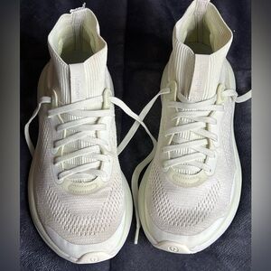 lululemon athletica Women's Sneakers in Light Cream/White